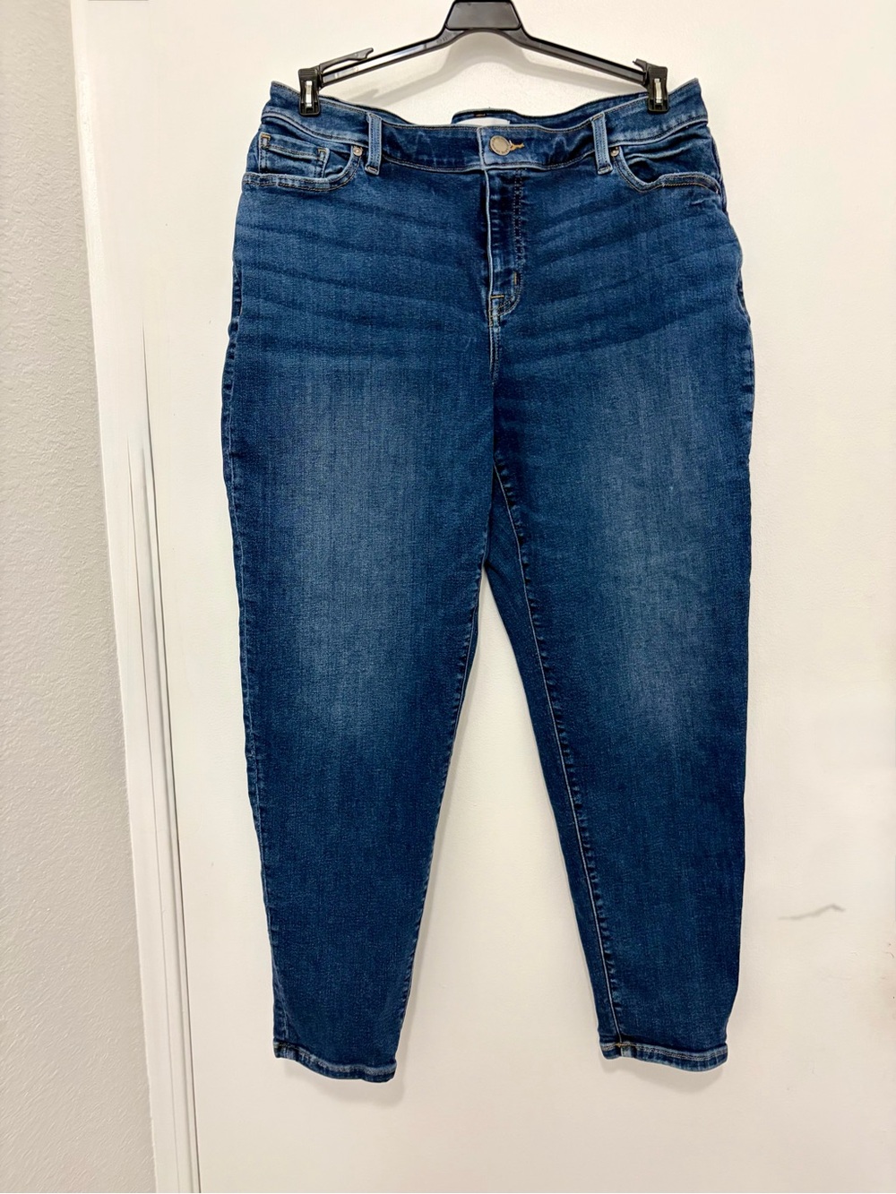 Lane Bryant Dark Blue Cropped High-Rise Jeans
